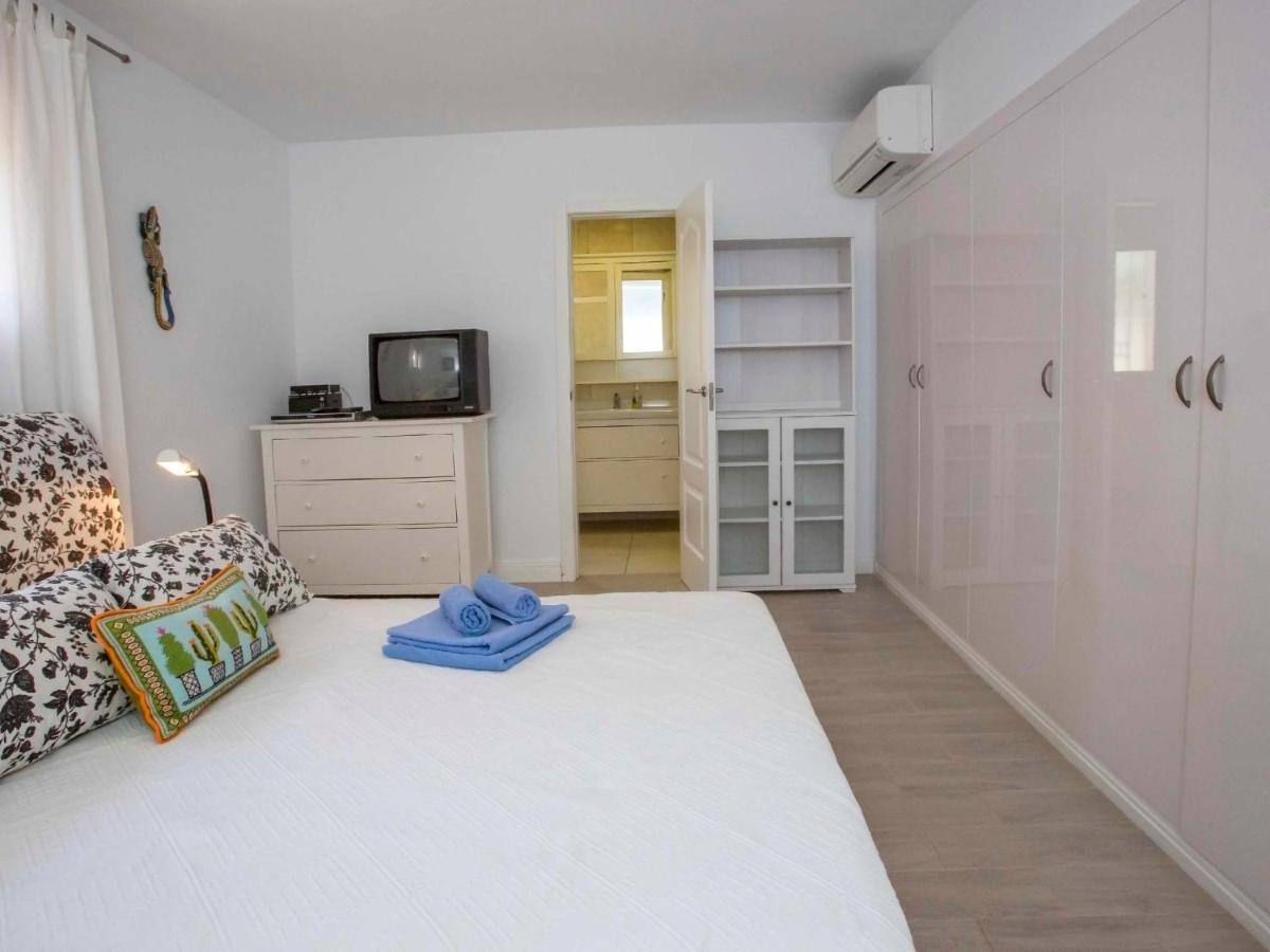 Polonia Mouche By Interhome * Denia